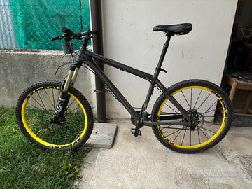 Mtb telaio dartmoore front, fox 36, cerchi mavic