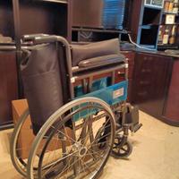 sedia a rotelle pieghavole