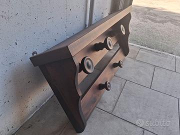 Mensola appendiabiti in legno con pomelli