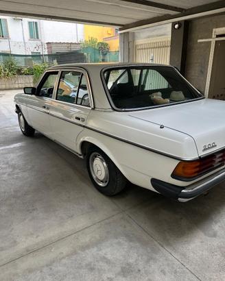 Mercedes w123 200 109cv
