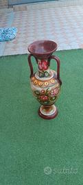 VASO CON FIORITO IN TERRACOTTA