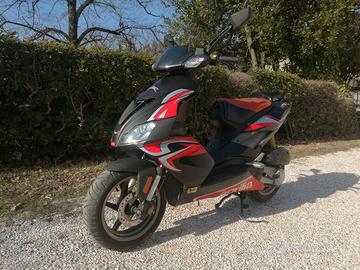 Aprilia SR 50 R 
