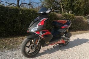 Aprilia SR 50 R 