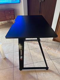 Scrivania gaming 100x60