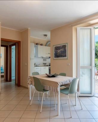 Bilocale con ampio terrazzo