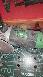 smerigliatrice  grande  hitachi  G 235 R 