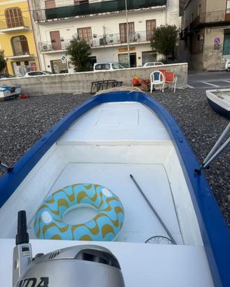 barca in vetro resina 5 mt come nuova