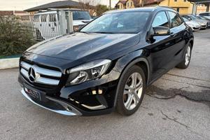 MERCEDES-BENZ GLA 220 d Automatic 4Matic Sport