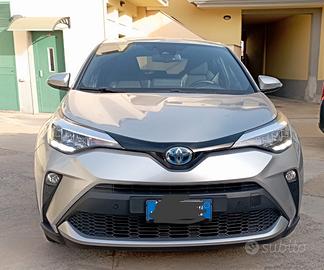 Toyota CH-R Full Hybrid 2.0
