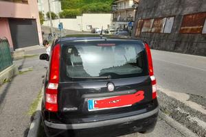 Fiat Panda nera