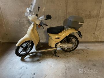 Scarabeo 50