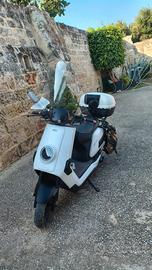 Scooter elettrico niu nqi gt cargo 125 cc