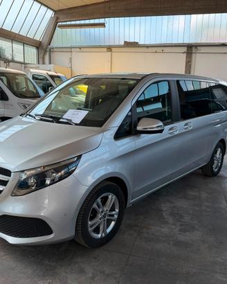 Mercedes Benz V 220
