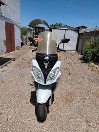 Scooter sym joyride 125