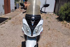Scooter sym joyride 125