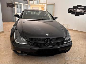 Mercedes-Benz CLS 320 CDI V6 – 224 CV – Total Blac