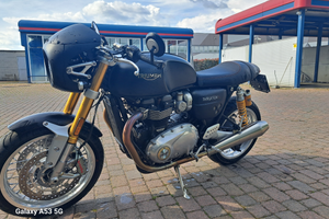 Triumph Thruxton 1200 R