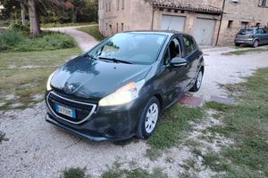 Peugeot 208 Neopatentati 