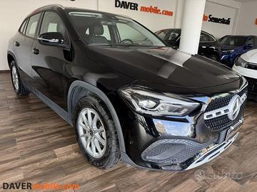 Mercedes-Benz GLA 180 d Automatic Business Extra