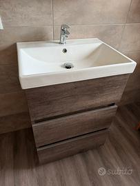 mobile bagno con specchio contenitore