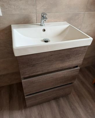 mobile bagno con specchio contenitore