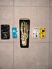 Pedali: KH sign wah, fuzz, chorus, delay, distorto