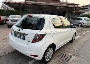 Toyota Yaris 1.5 Hybrid 5 porte Lounge