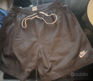 Pantaloncini nike