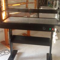 Vetrine calde in legno su misura