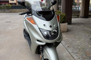 Yamaha Majesty 250 04 (DISPONIBILE FINO AL 10/03)