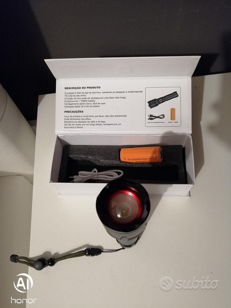 Mini Torcia LED Ricaricabile 1000LM - Giardino e Fai da te In vendita a  Alessandria