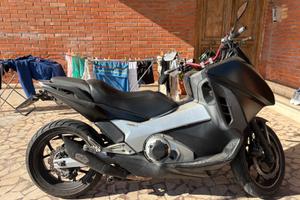 Honda Integra 750