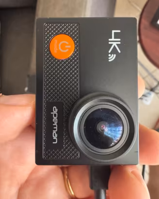 APEMAN A77 Action Cam 4K WiFi + 2 Batterie + acc.