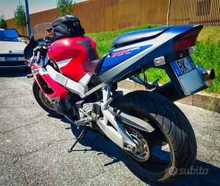 Honda CBR Fireblade 1000 RR (929) 2002