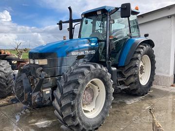 TRATTORE NEW HOLLAND TM150 DT RC