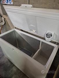 congelatore Whirpool circa 300 litri