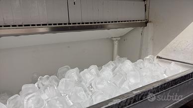 MACCHINA DEL GHIACCIO