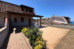 4 LOCALI A GIZZERIA