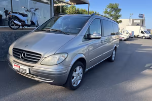 MERCEDEZ VIANO anno 2010