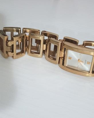 Orologio Guess colore oro