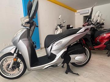 Honda SH 300 i