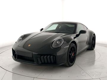 PORSCHE Porsche 911 4 GTS (541cv)