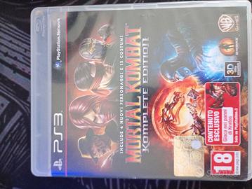 mortal kombat komplete edition con Kratos 