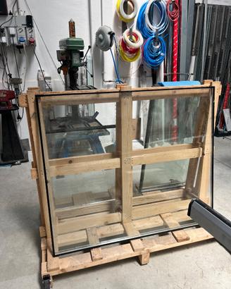Vetro dimensioni : 124x106,5x3 cm