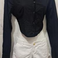 Camisa negra corta escote espalda