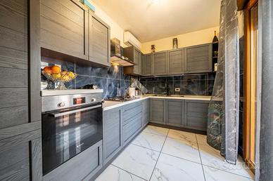 4 LOCALI A MONTECCHIO EMILIA