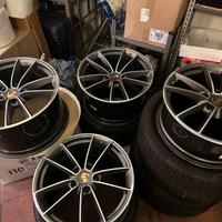 Porsche 992 cerchi originali carrera classic