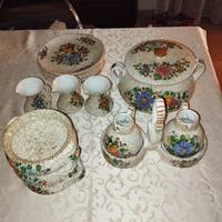 Servizio vintage in ceramica dipinta a mano – anni