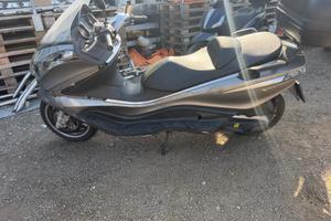 Piaggio x10