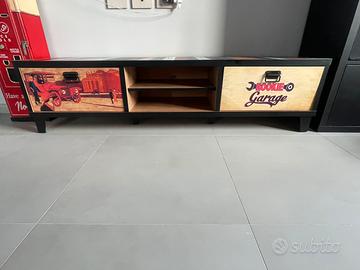 Mobile TV / Mobile basso stile vintage-industriale